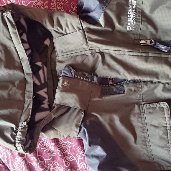 Boys XL Free country jacket - Picture 3 of 4